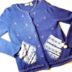 Vintage 90s thick Cotton Mitten Pocket Snow Christmas Sweater blanket stitch